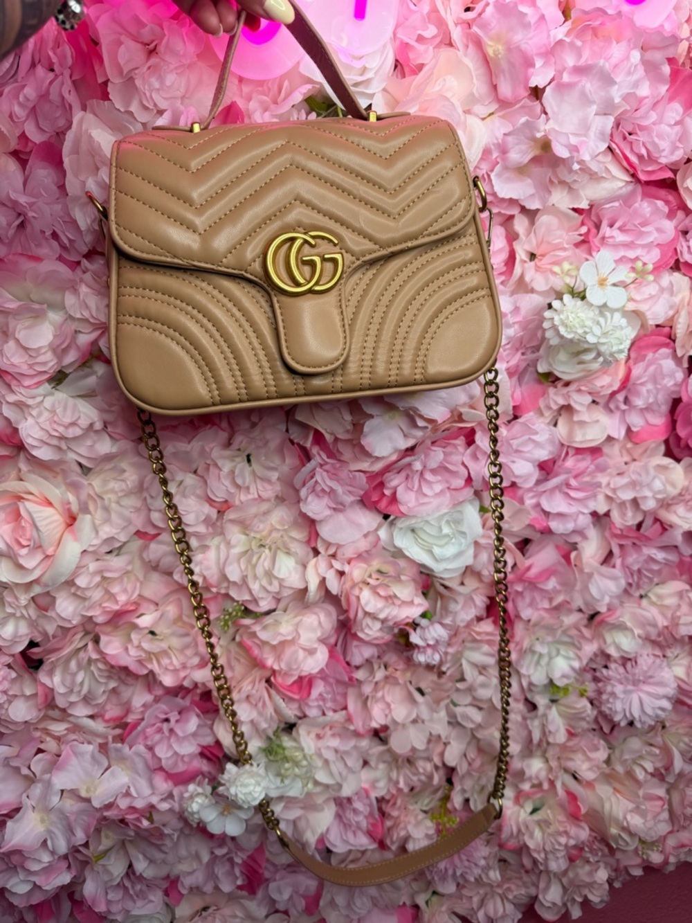 GG Marmont Tan Leather Shoulder Bag - Picture 2 of 8